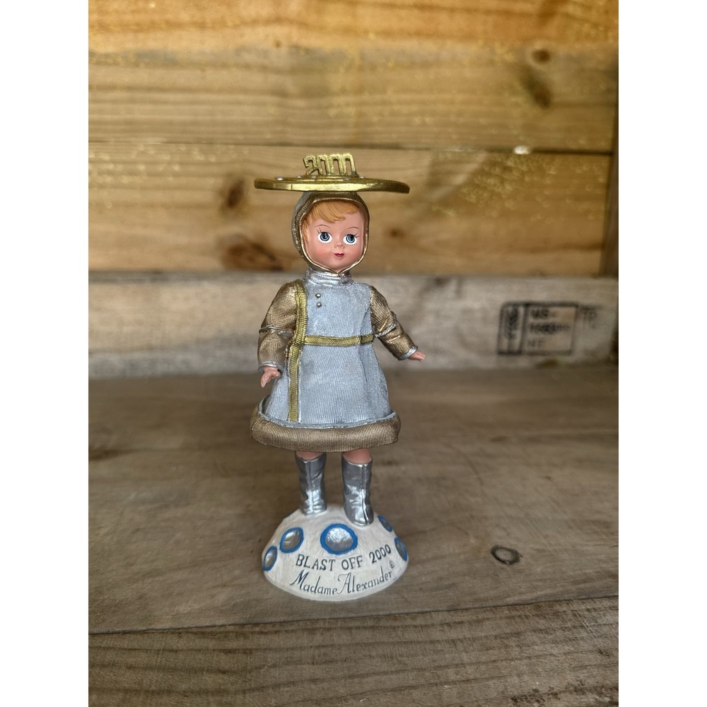 BLAST OFF 2000 FIGURINE Madame Alexander Classic Collectiles FIGURINE **READ**